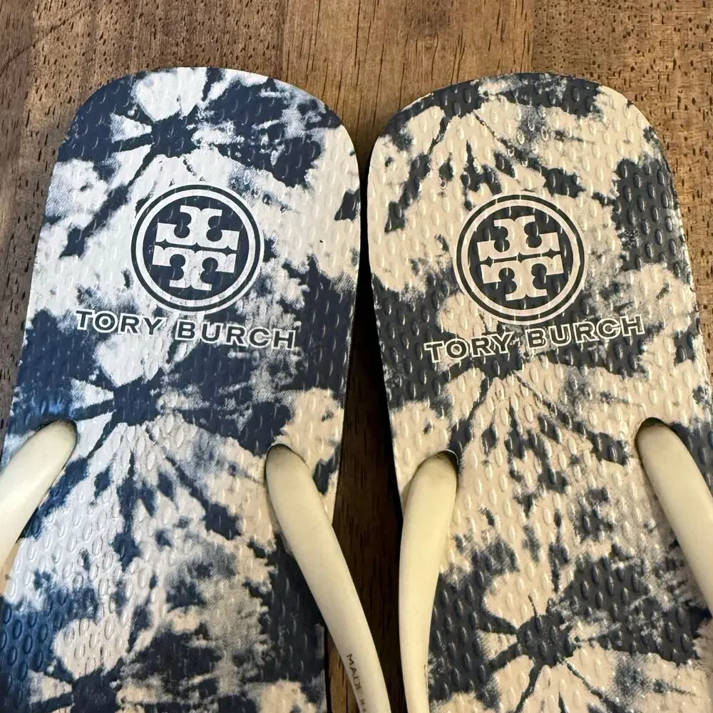 Tory Burch Flip Flop Gold Logo Medallion Tie Dye Thong Sandal Blue Women’s 9